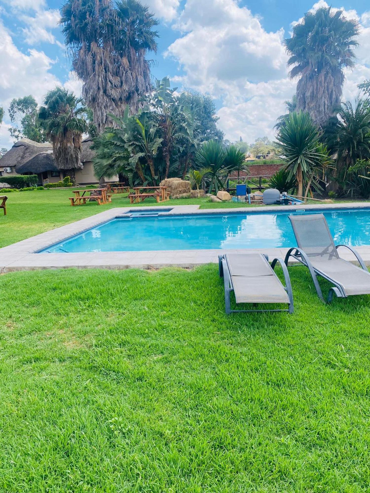 Riverstone Guest Lodge 哈拉雷 外观 照片