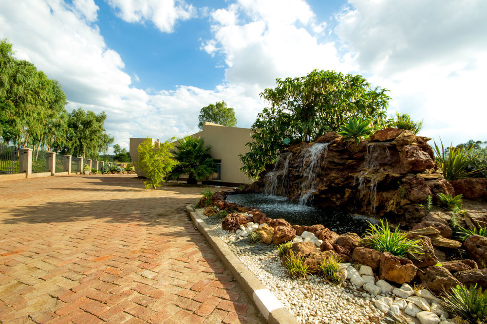 Riverstone Guest Lodge 哈拉雷 外观 照片
